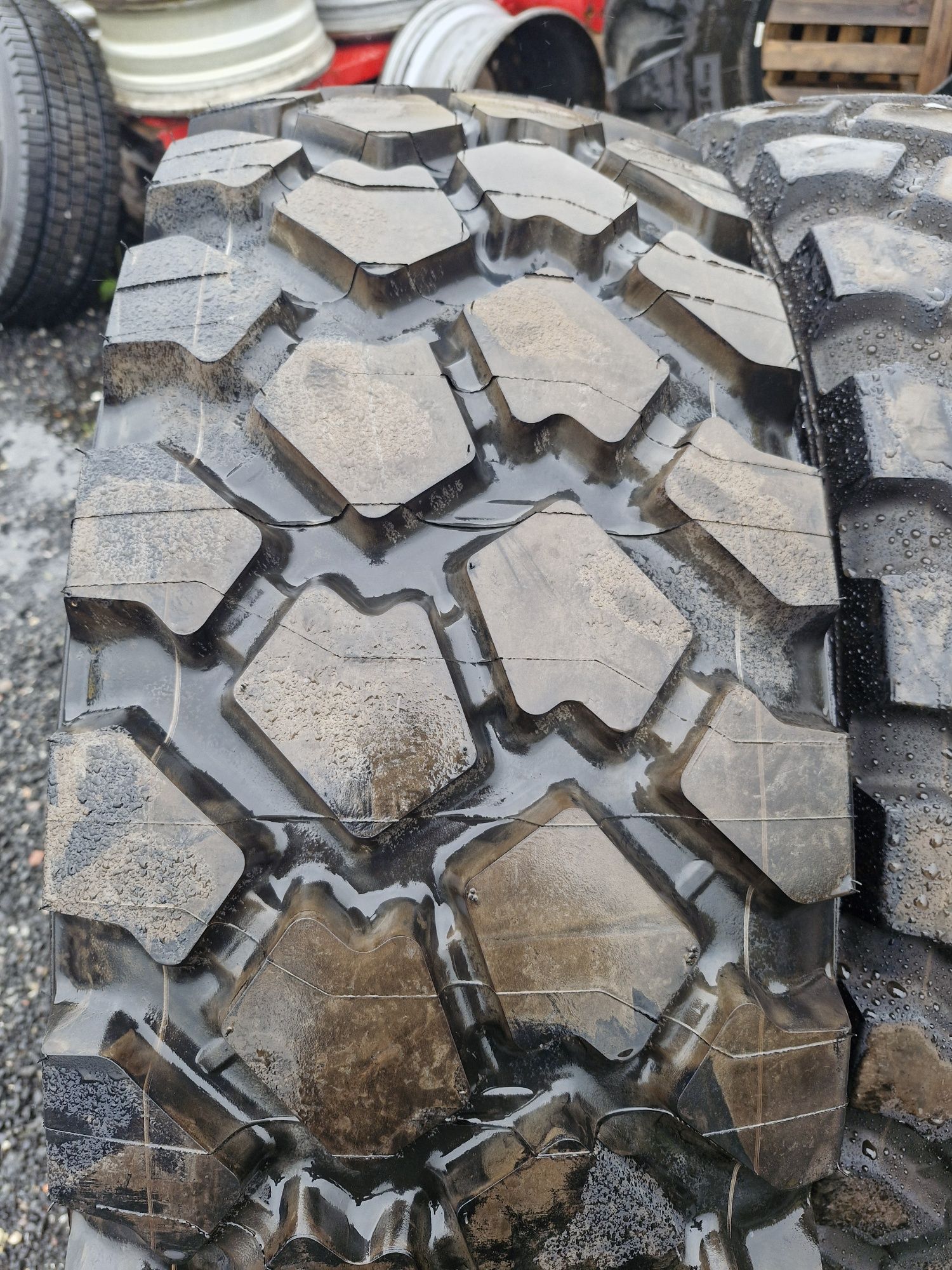 Opona 365/80r20 michelin xzl nowa unimog star 266 iveco 4x4
