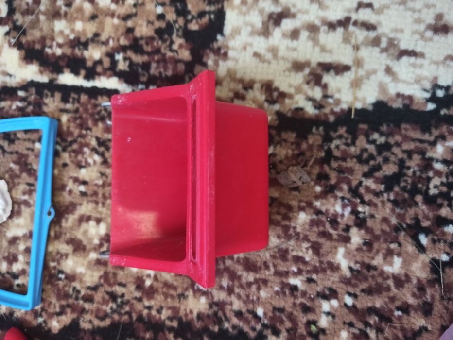 Продам кормушки поїлки для попугаїв