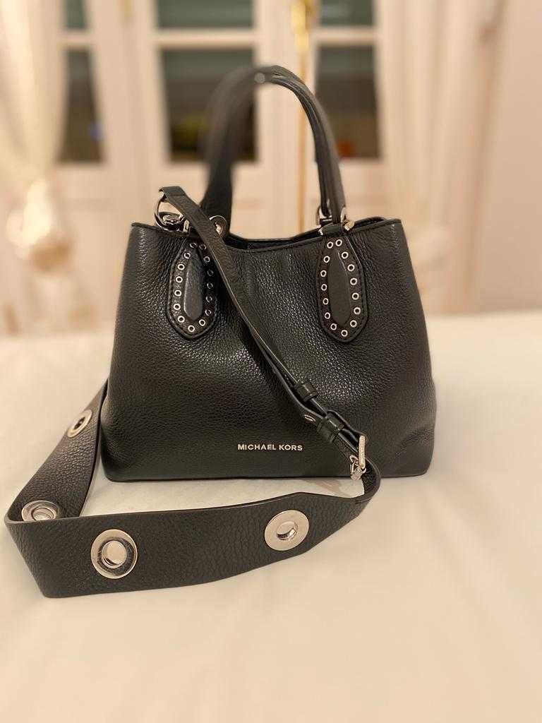 Michael Kors preta