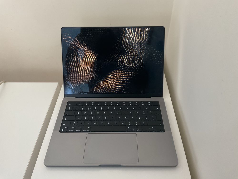 Macbook Pro 14’’ M1-Pro - 16 gb - 1 Tb em excelente estado c/ garantia