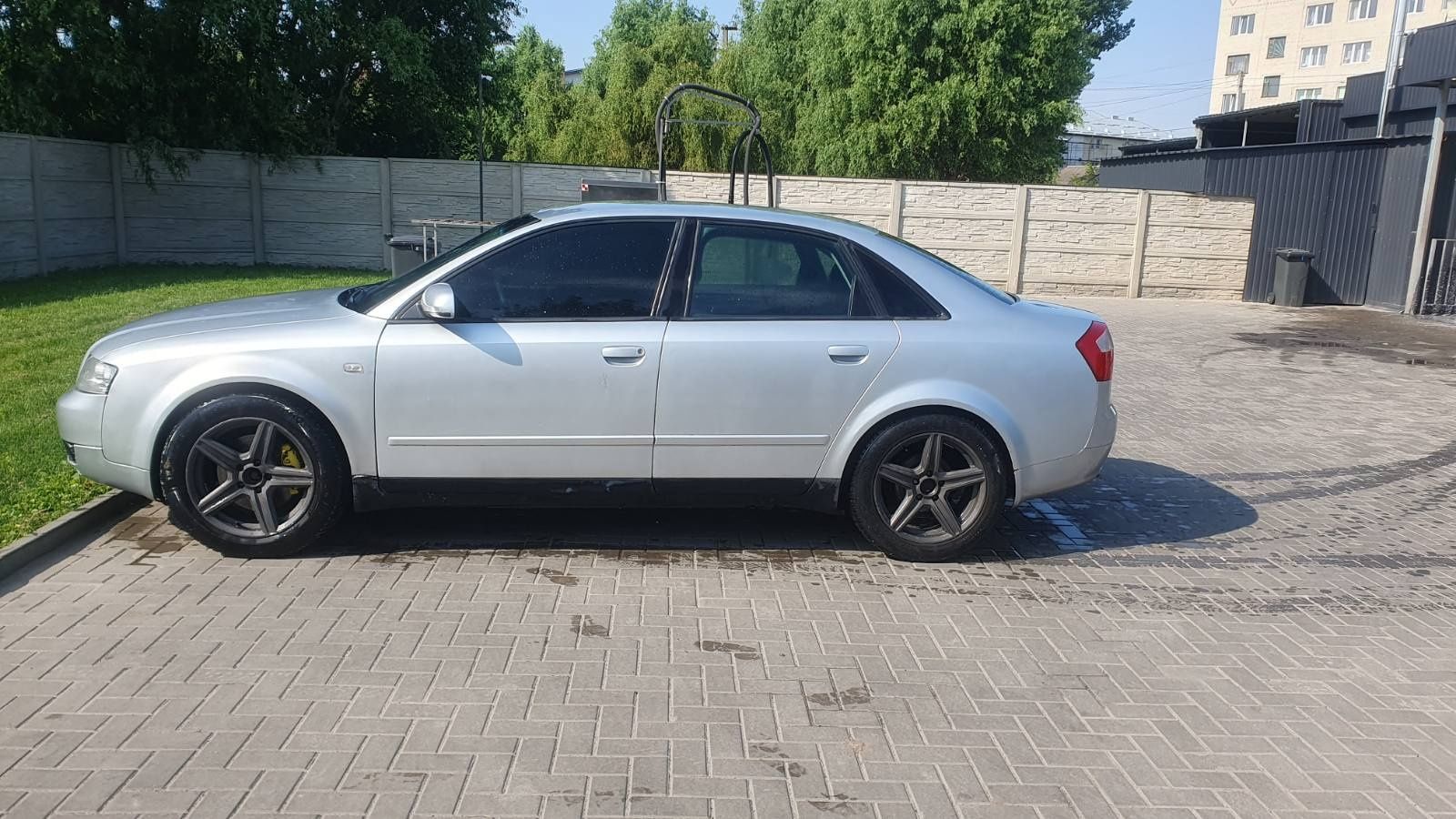 Продам ауді а 4 б 6 2004р.