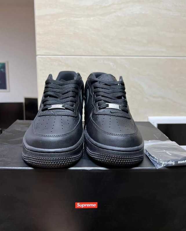 Nike Air Force 1 Low Supreme Black 42