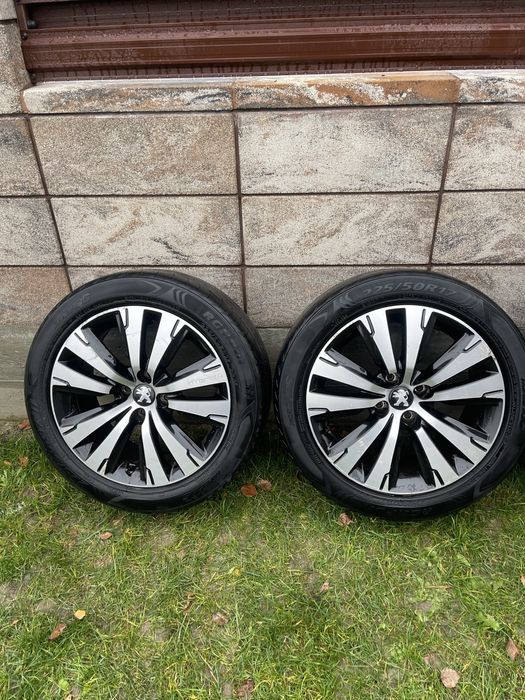 Комплект дисків з резиною Пежо 3008 5008 225/50R17