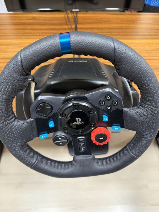 Проводной руль Logitech G29 Driving Force PC/PS3/PS4/PS5 Black