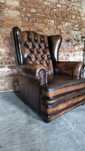 Duży skórzany fotel chesterfield