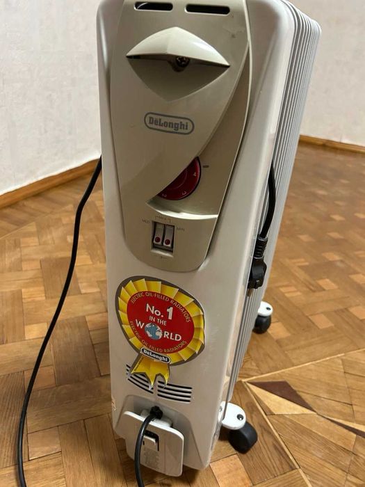 Продам обогреватель DeLonghi