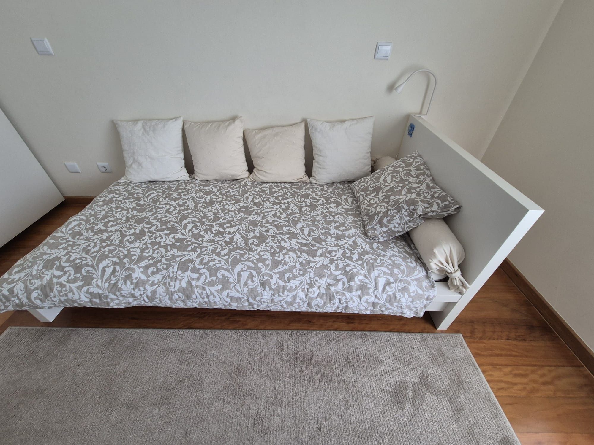 Cama solteiro Malm Ikea