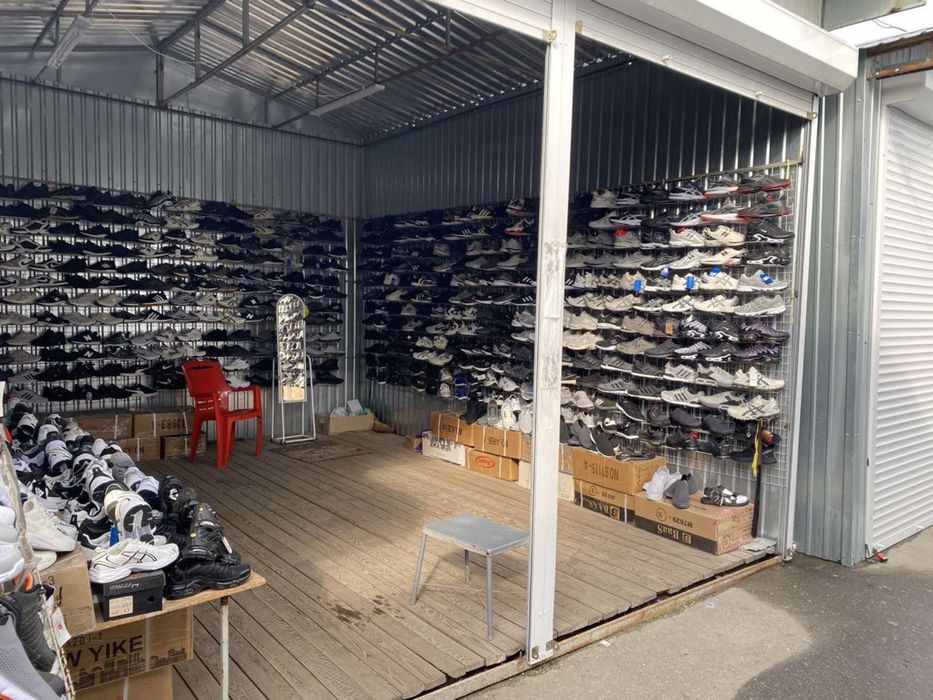 Контейнер на центральному базарі