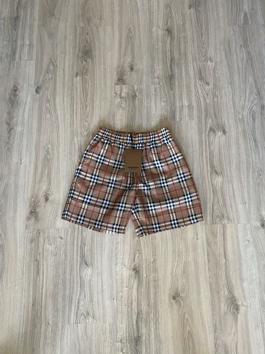 Burberry shorts spodneki rozmiar S.