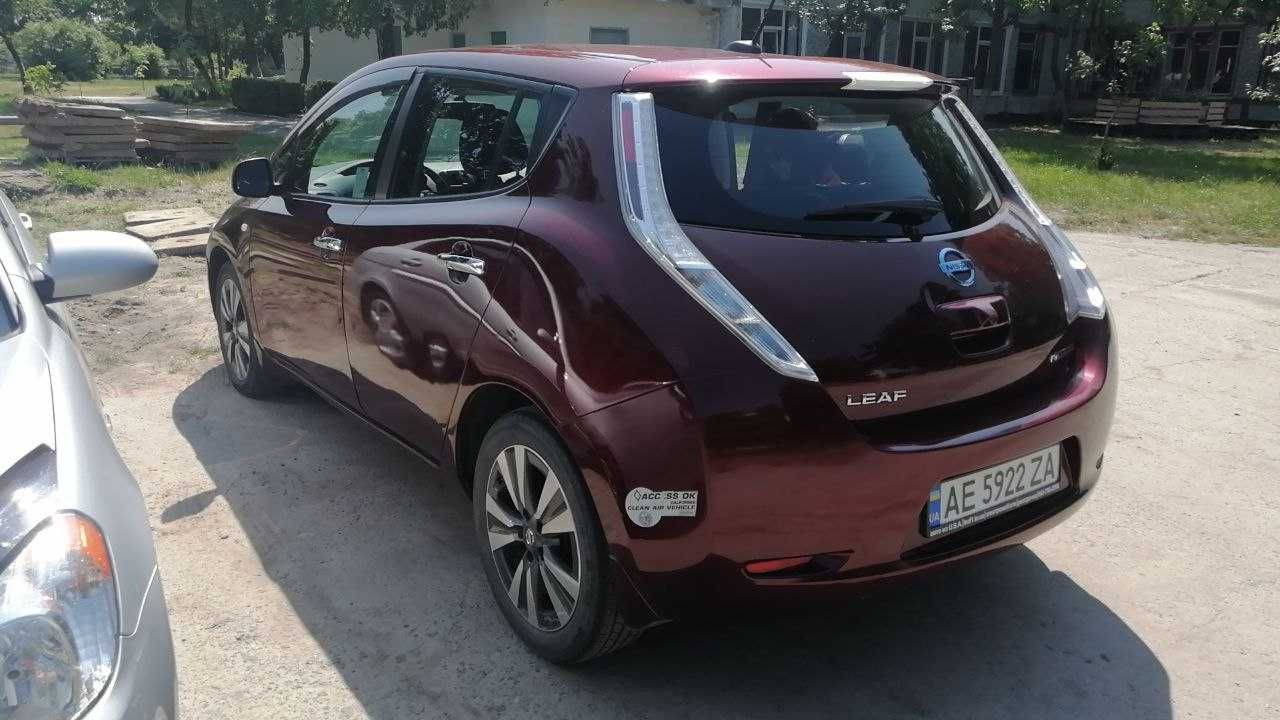 nissan leaf usa SV 2016 30 кВтч 83т.к рассрочка