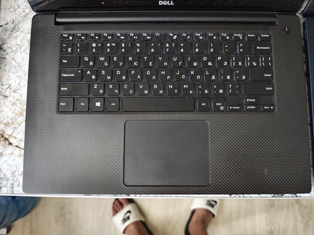 Ультрабук dell xps 15 9560