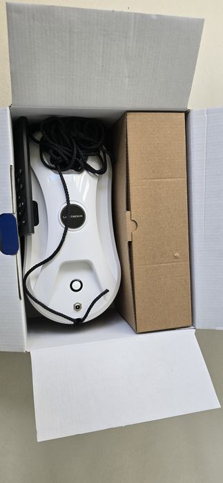 Robot czyszczący okna Liectroux YW610