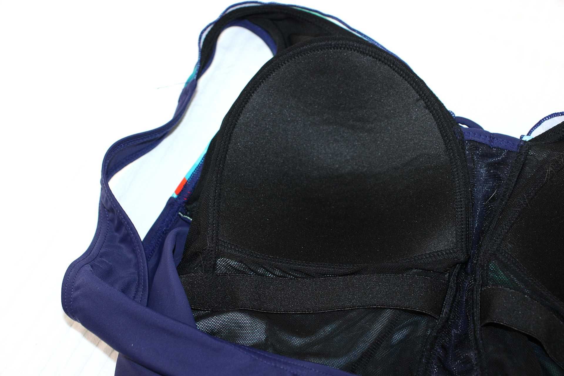 p6 damski jednoczęściowy kostium kąpielowy 40/42 L/XL miseczka B/C