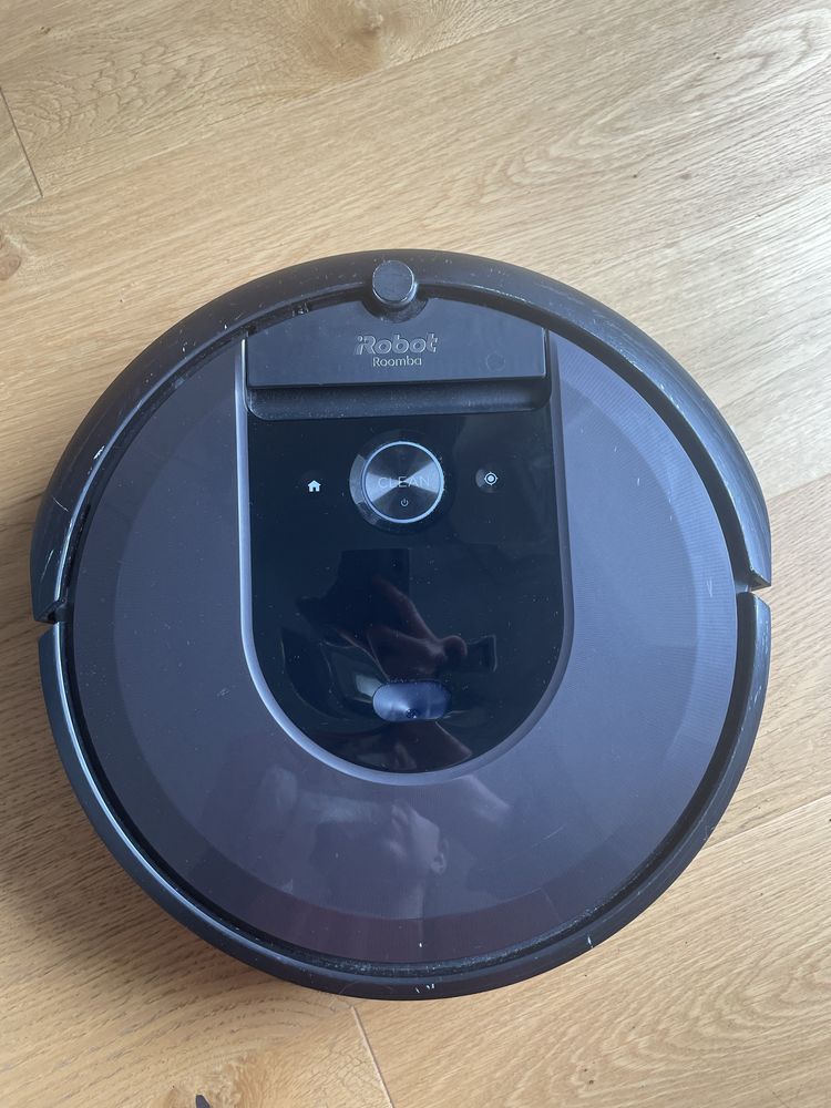 Odkurzacz automatyczny iRobot Roomba i7