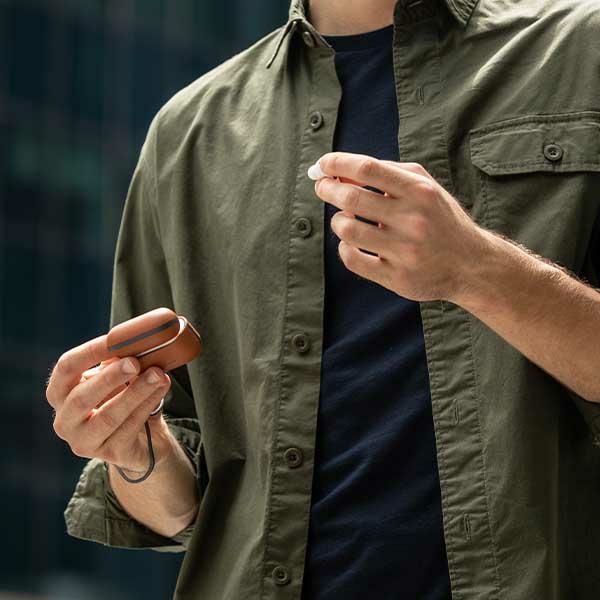 Etui do AirPods Pro 2 Skóra naturalna czarne Uniq Terra