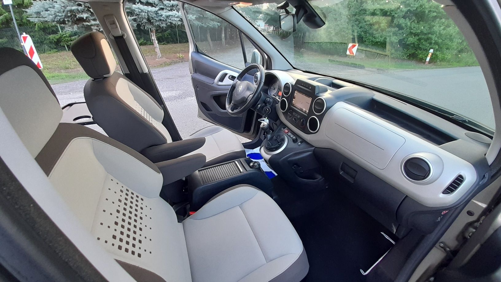 Citroen berlingo Multispace Kamera Nawigacja full opcja 1.6hdi