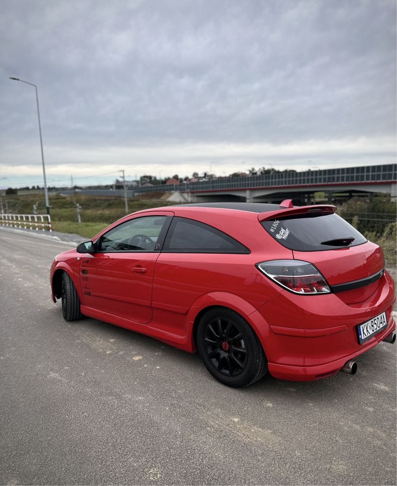 Opel Astra H. 1.6