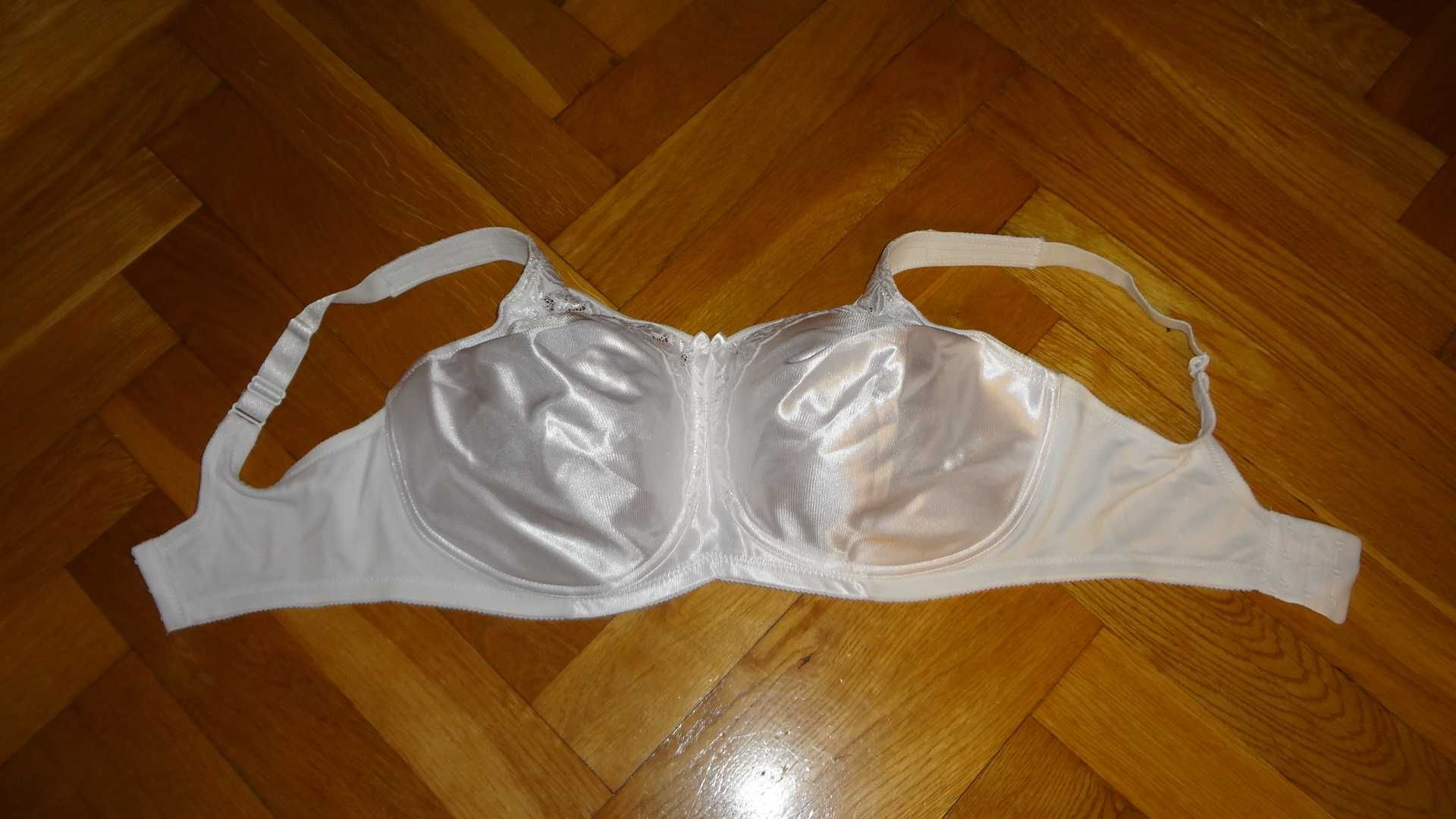 Biustonosz Glamorise Elegance Molded 85G nowy bez fiszbin uroczy