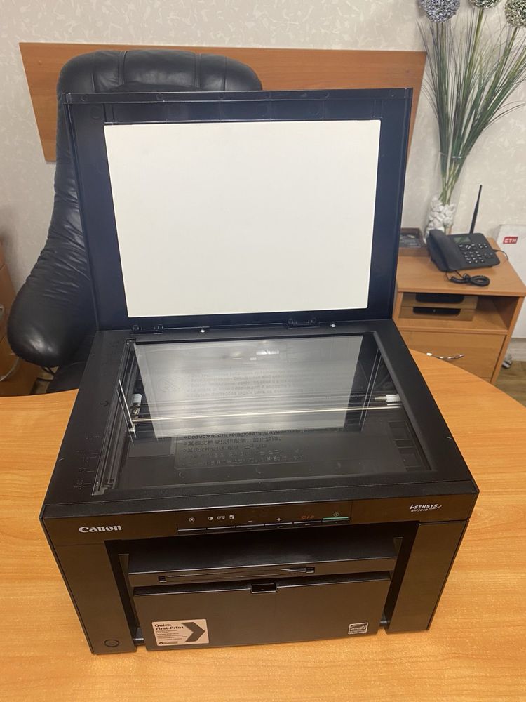 Лазерний БФП Canon i-SENSYS MF 3010 під списання, взагалі не працюючий