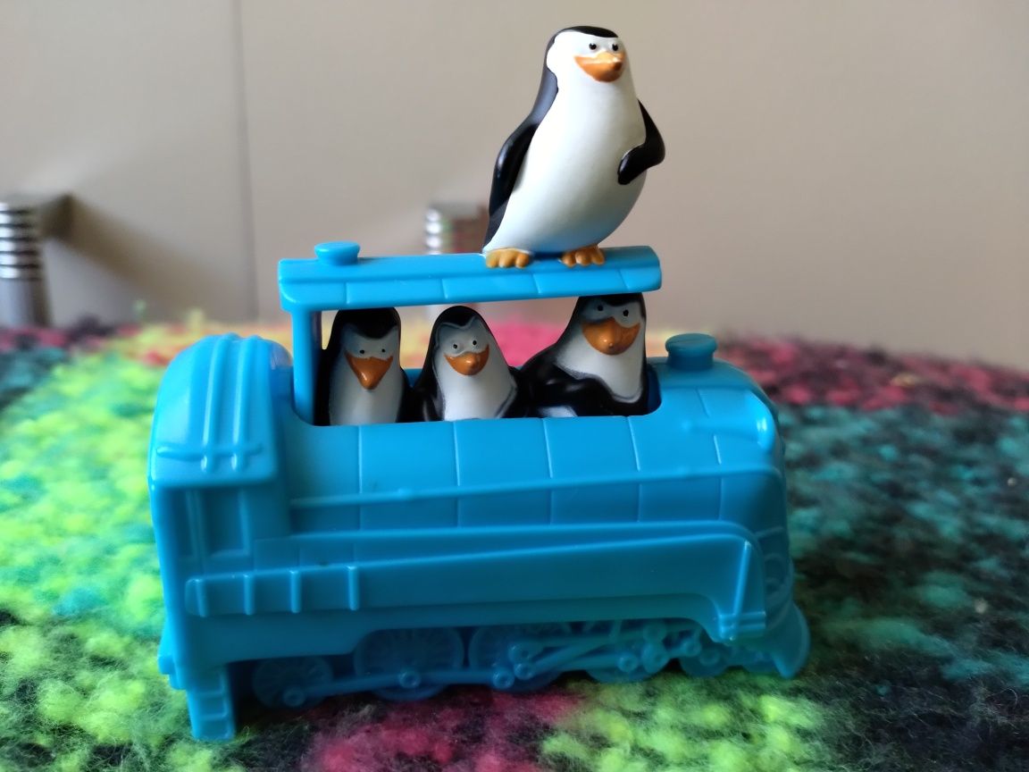 Pociąg z pingwinami z Madagaskaru