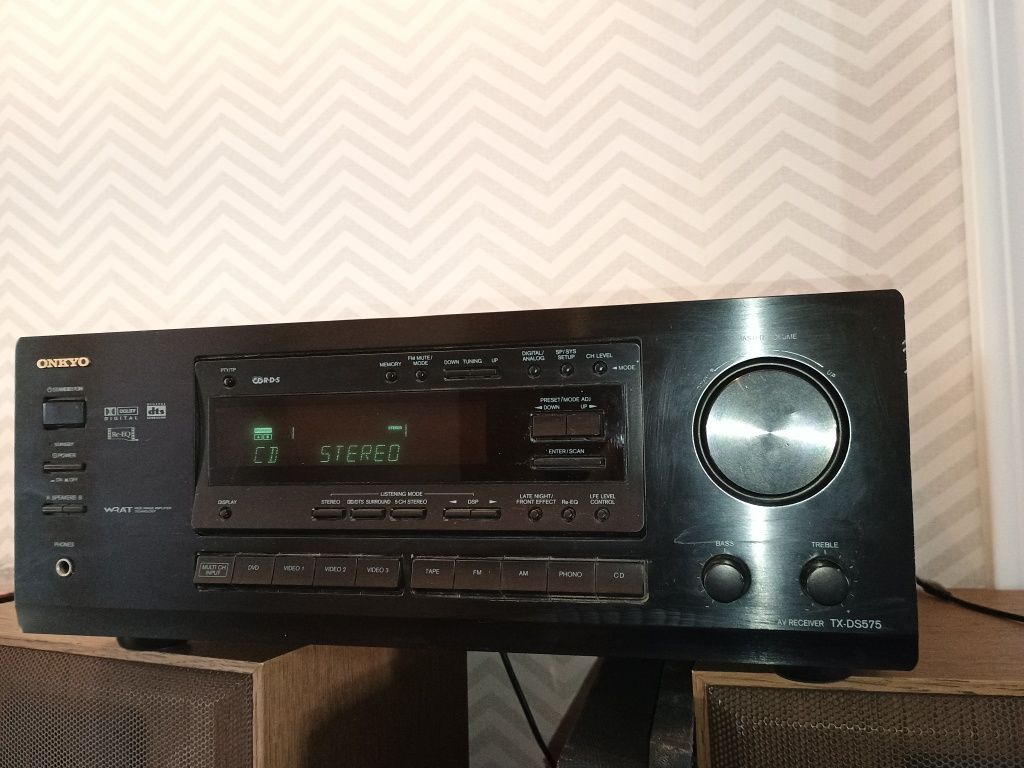 Onkyo TX-DS575 – potężny amplituner 5.1