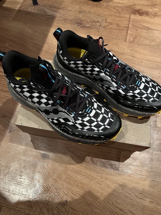 Продам чоловічі кросівки.Розмір 45. 47