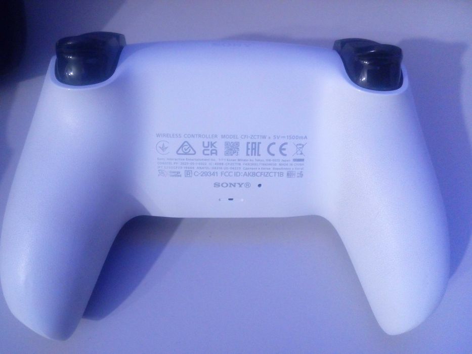 PAD PS5 DualSense jak nowy oryginalny