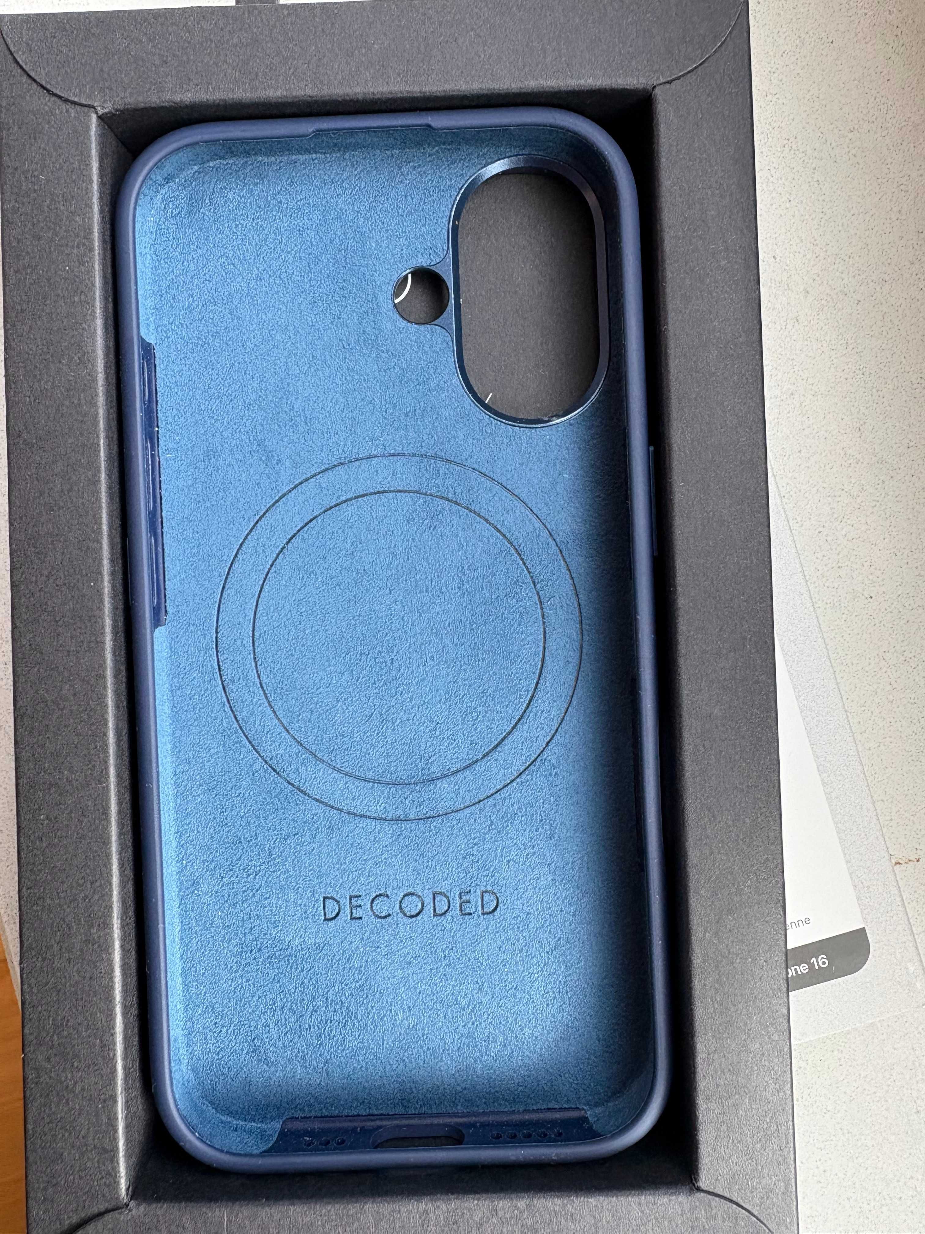 Case Etui iPhone 16 Decoded Silikonowy