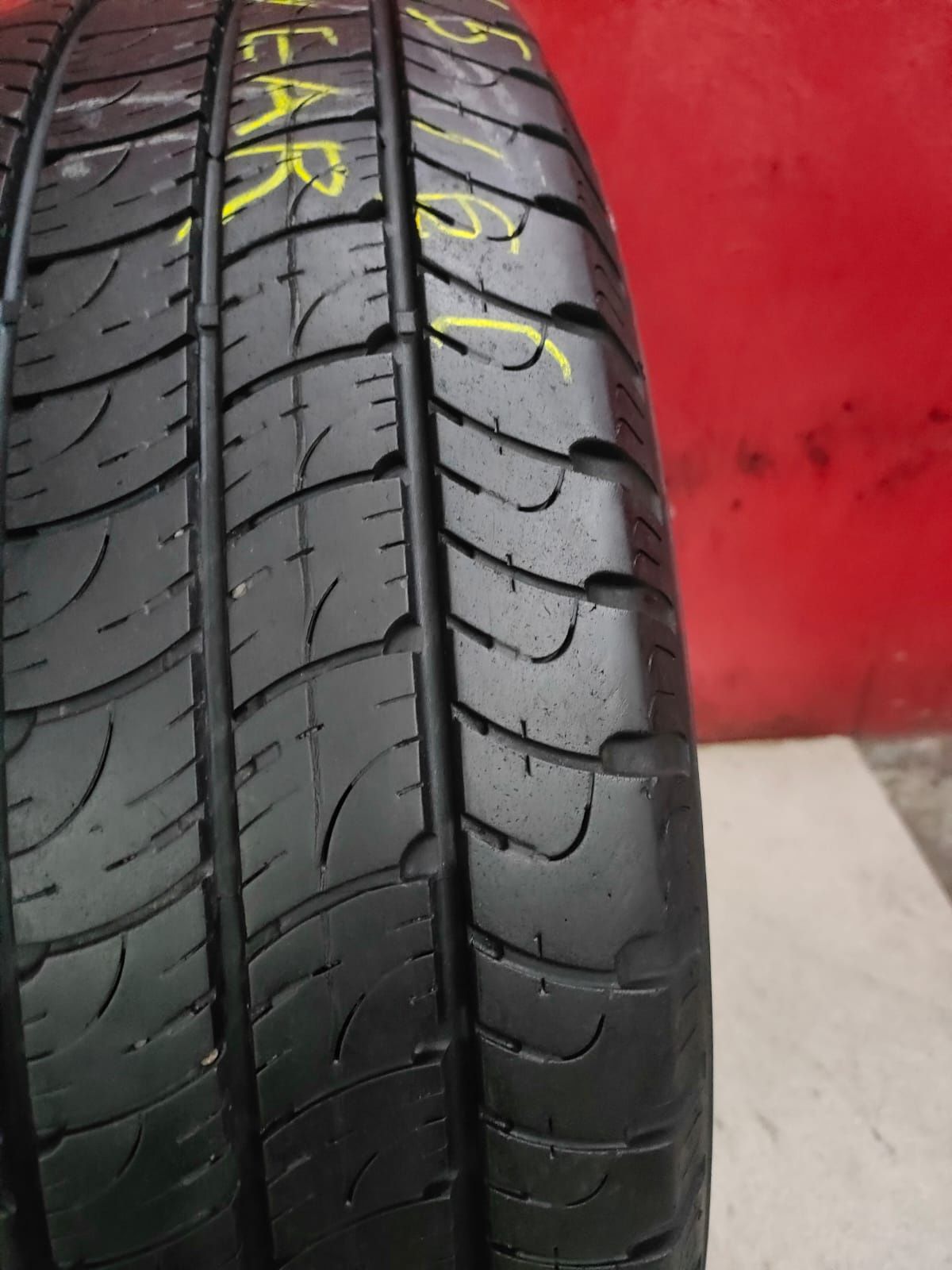 Opony 215/65/16 c Goodyear