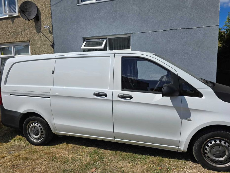Fantástica Mercedes Vito 114 para venda