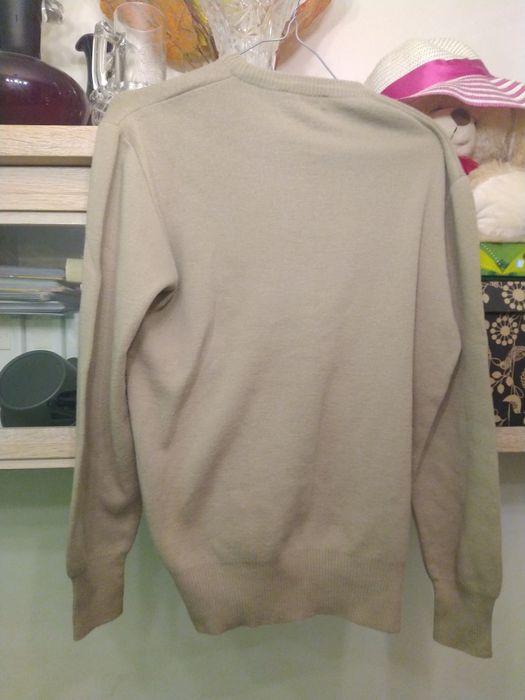 Beżowy sweter Renzo