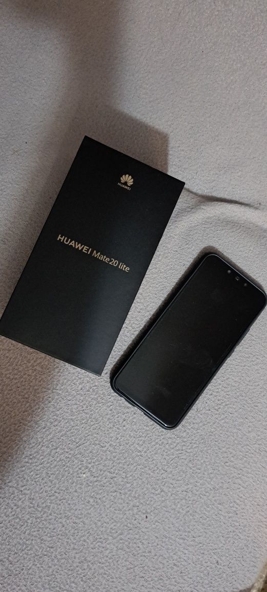 Telefon huawei mate 20lte