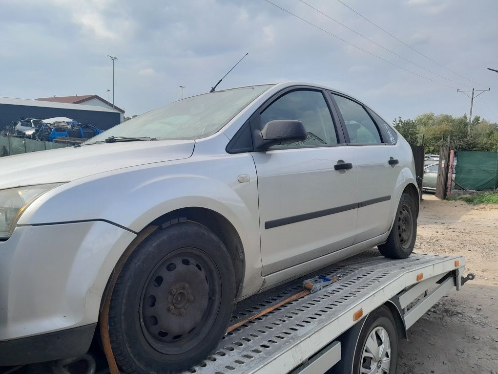 Ford focus mk2 na części kolor 03