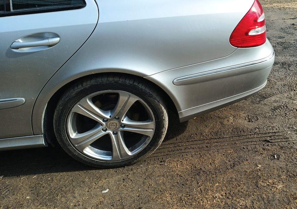 Koła felgi 8x18 et43 w211 w212 w213