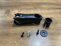 Mostek karbonowy full carbon Giant Contact SLR OD2 31.8 123 g 100 mm