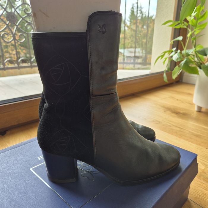 Botki skórzane r. 38, czarne f. Caprice s.db