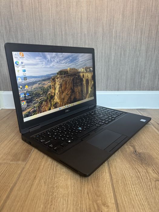 Ігровий ноут Dell, 8 ядер, i5, 32Gb, ddr4, ips, SSD 500Gb, відео 8Гб