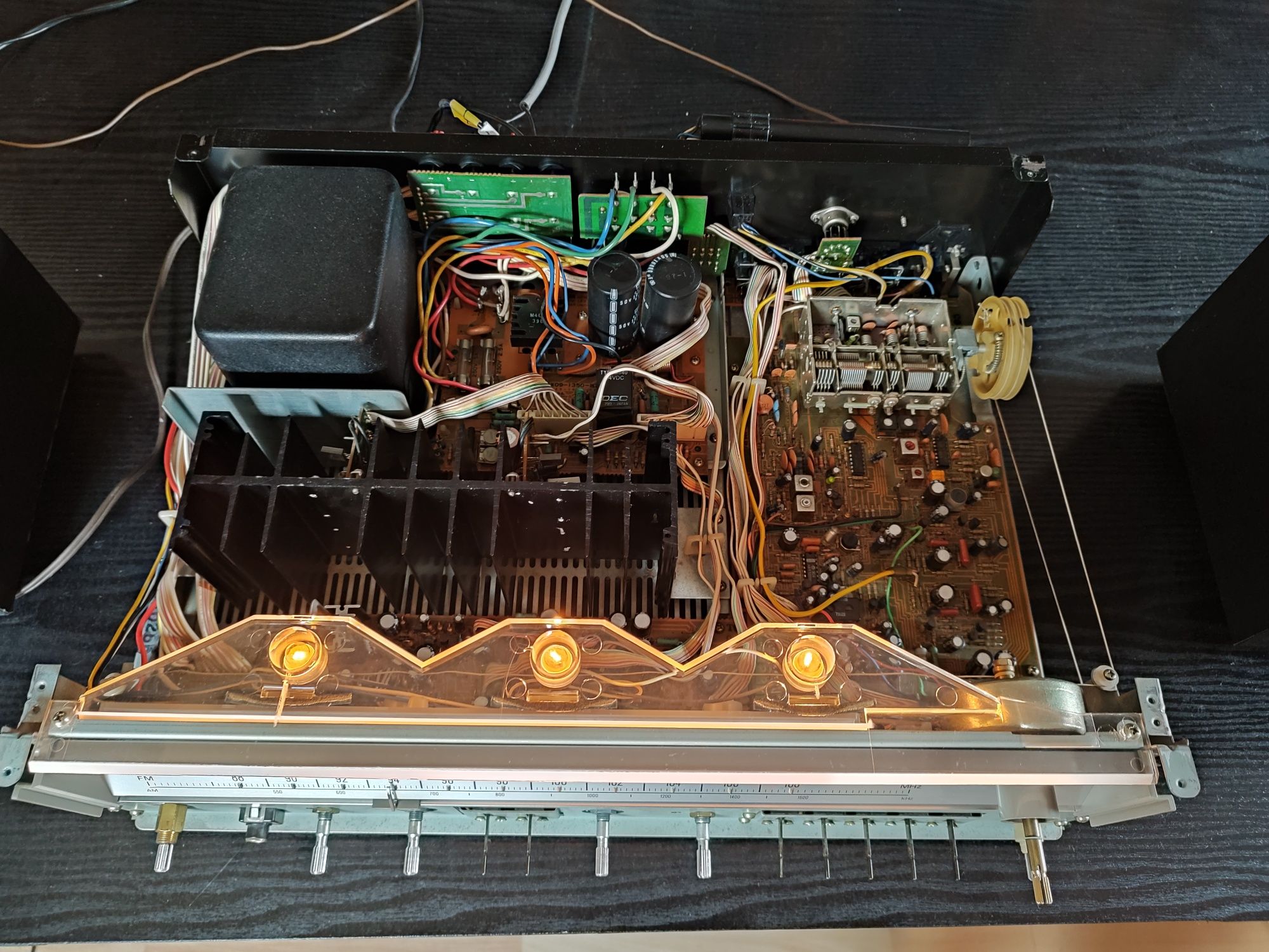 Kenwood KR-6050 amplituner