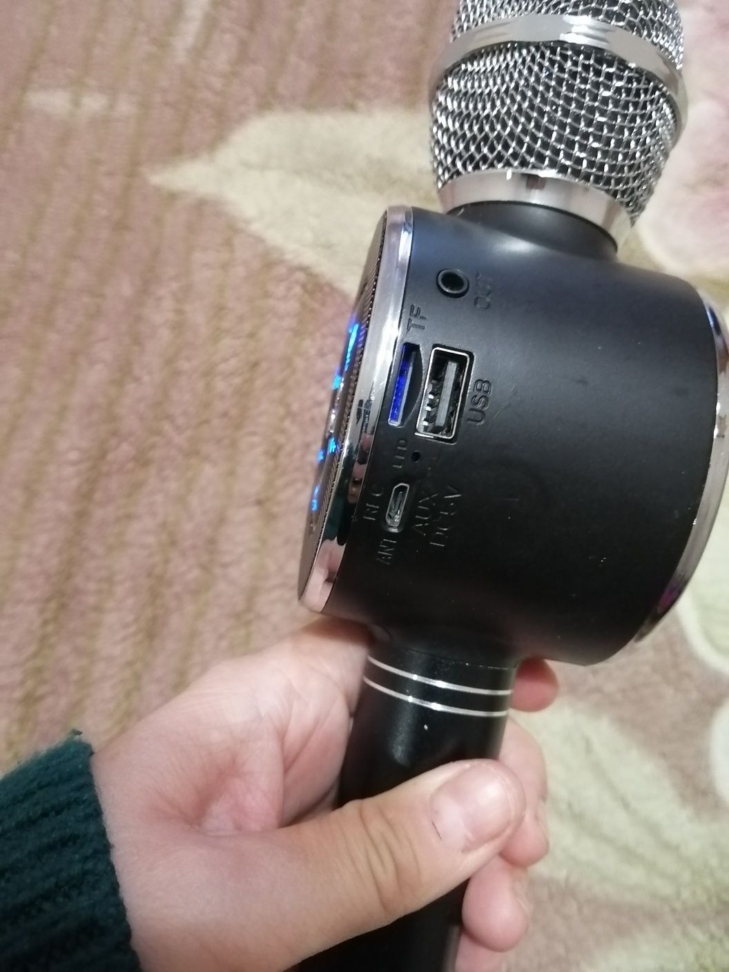 Бездротовий мікрофон-колонка Wster WS-668