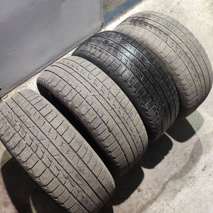 Продам резину 215/55 r17 зима