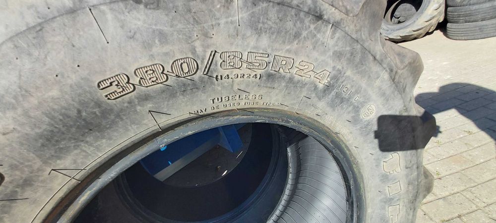 Opony 380/85R24 . John deere, 380 85 r24