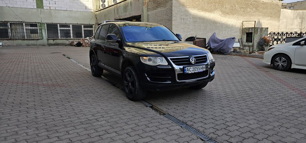 Продам Volkswagen Touareg 2008 2.5 TDI AT (174 к.с.)