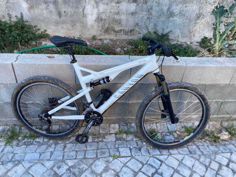 Canyon lux carbono