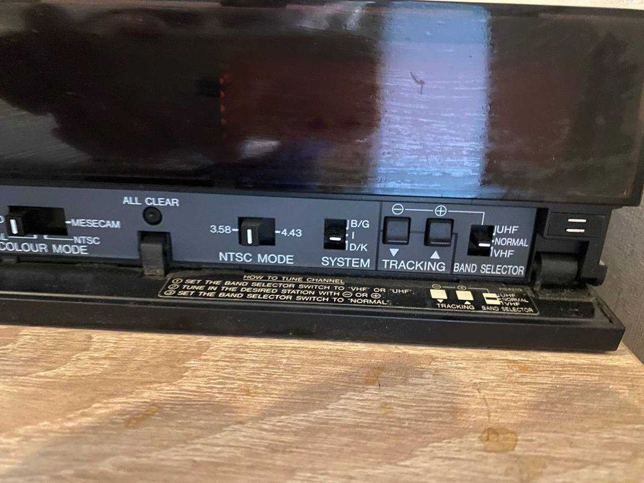 Продам  видео магнитофон SHARP VC 770 E