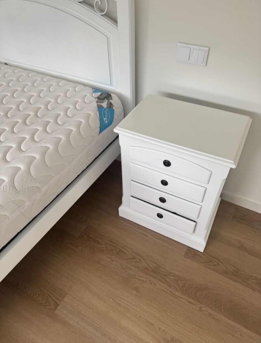 Cama casal lacada branco