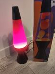 Lampa typu lawa czarna