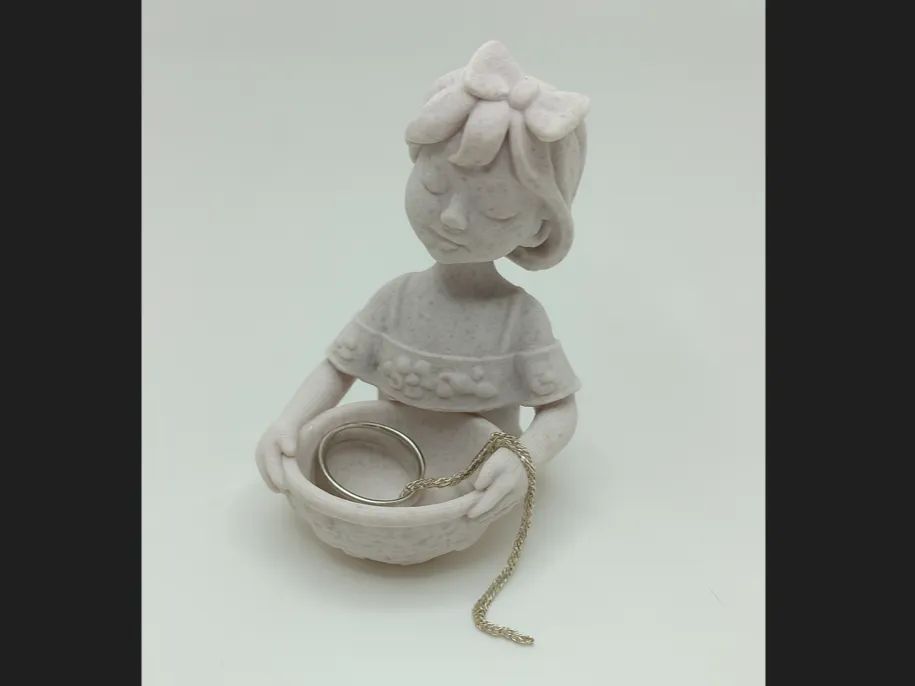 Suporte de Joias "Menina com Taça"