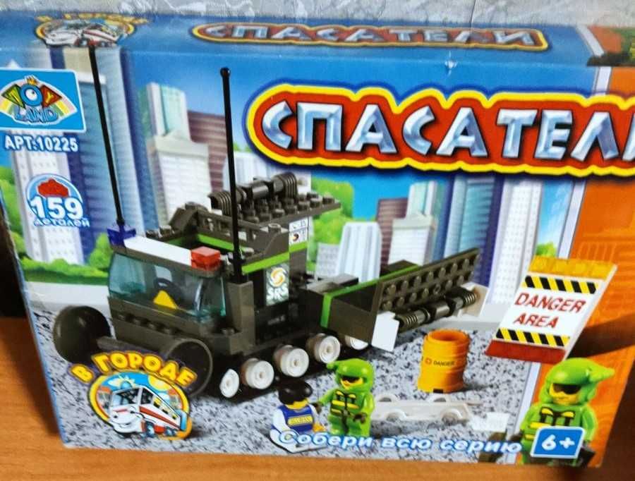 Продам конструктор Спасатели в городе