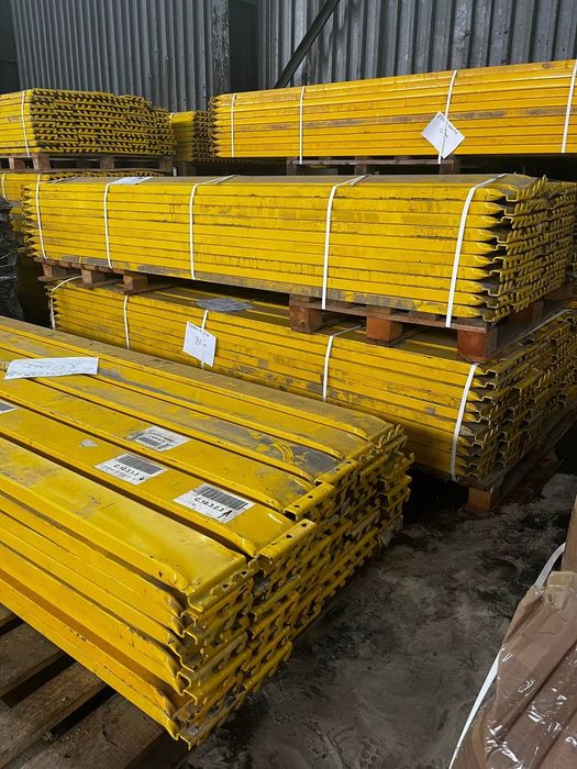 В наявності палетні стелажі для складу. Нові та б\у по вигідній ціні.