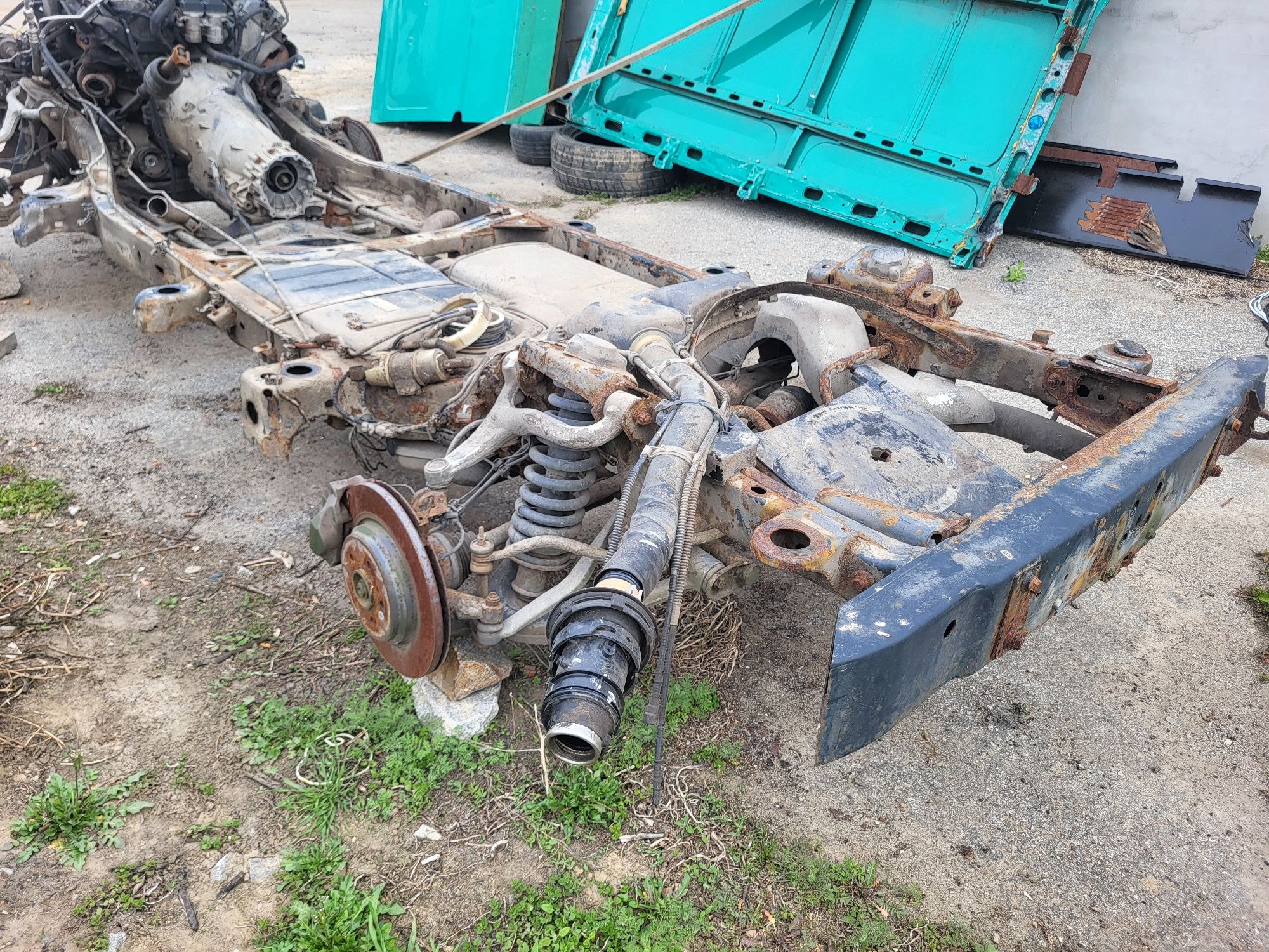Мерседес ML 400. Запчастини
